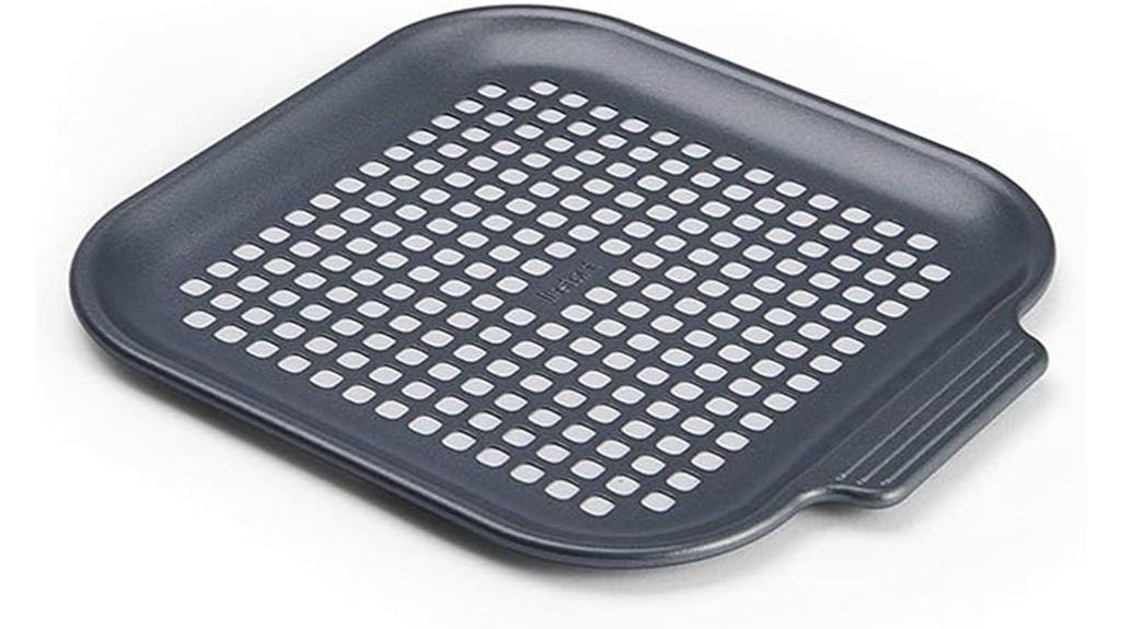 nonstick perforated pizza pan