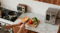 This Kitchen Proves Modern and Retro Can Actually Work Together